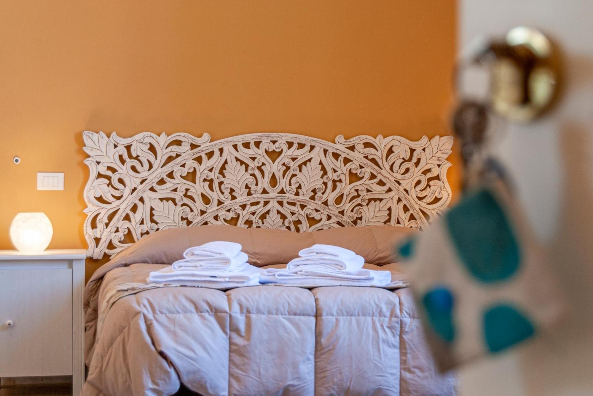 La Pigna Bianca Suites Lecce Bagian luar foto