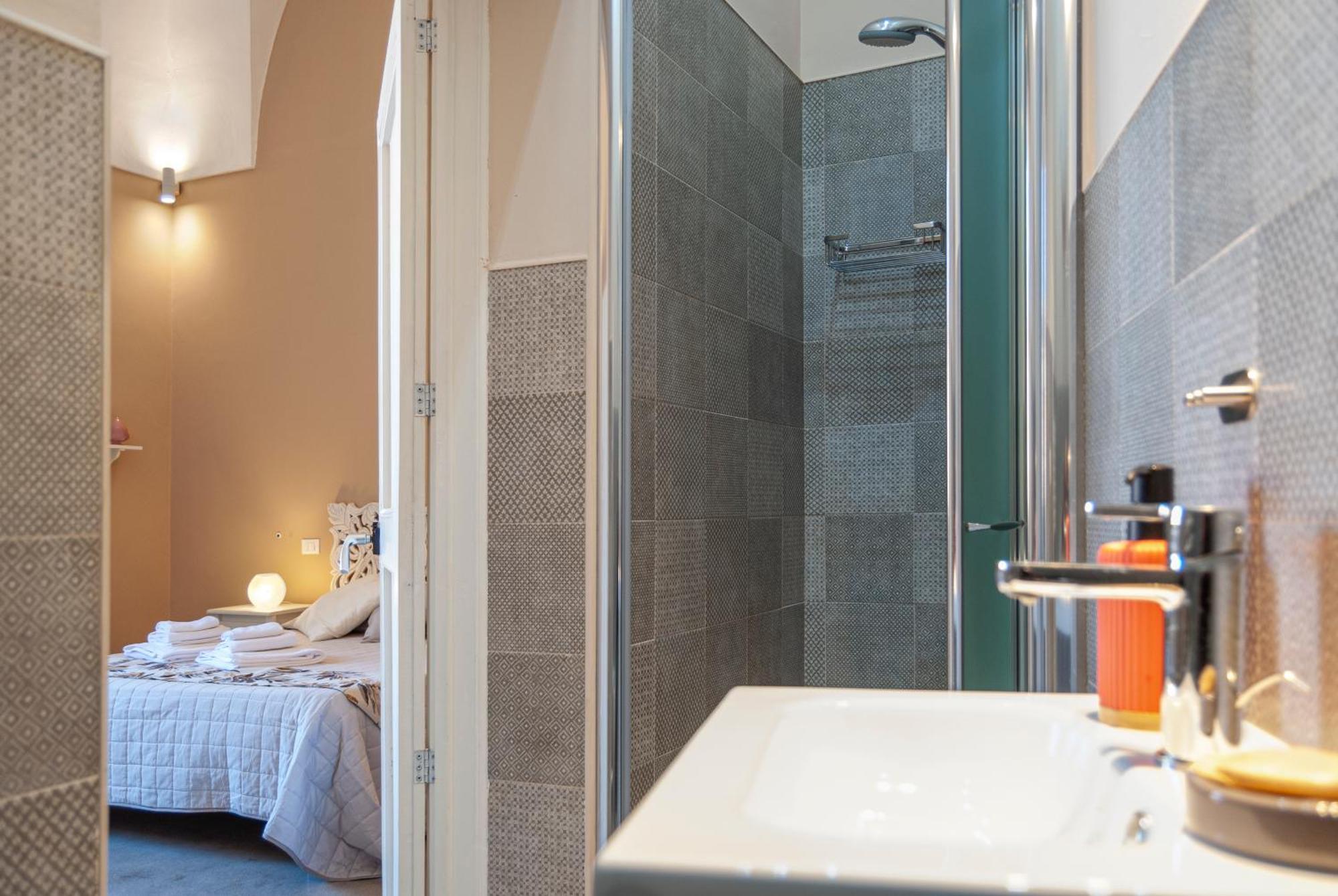 La Pigna Bianca Suites Lecce Bagian luar foto