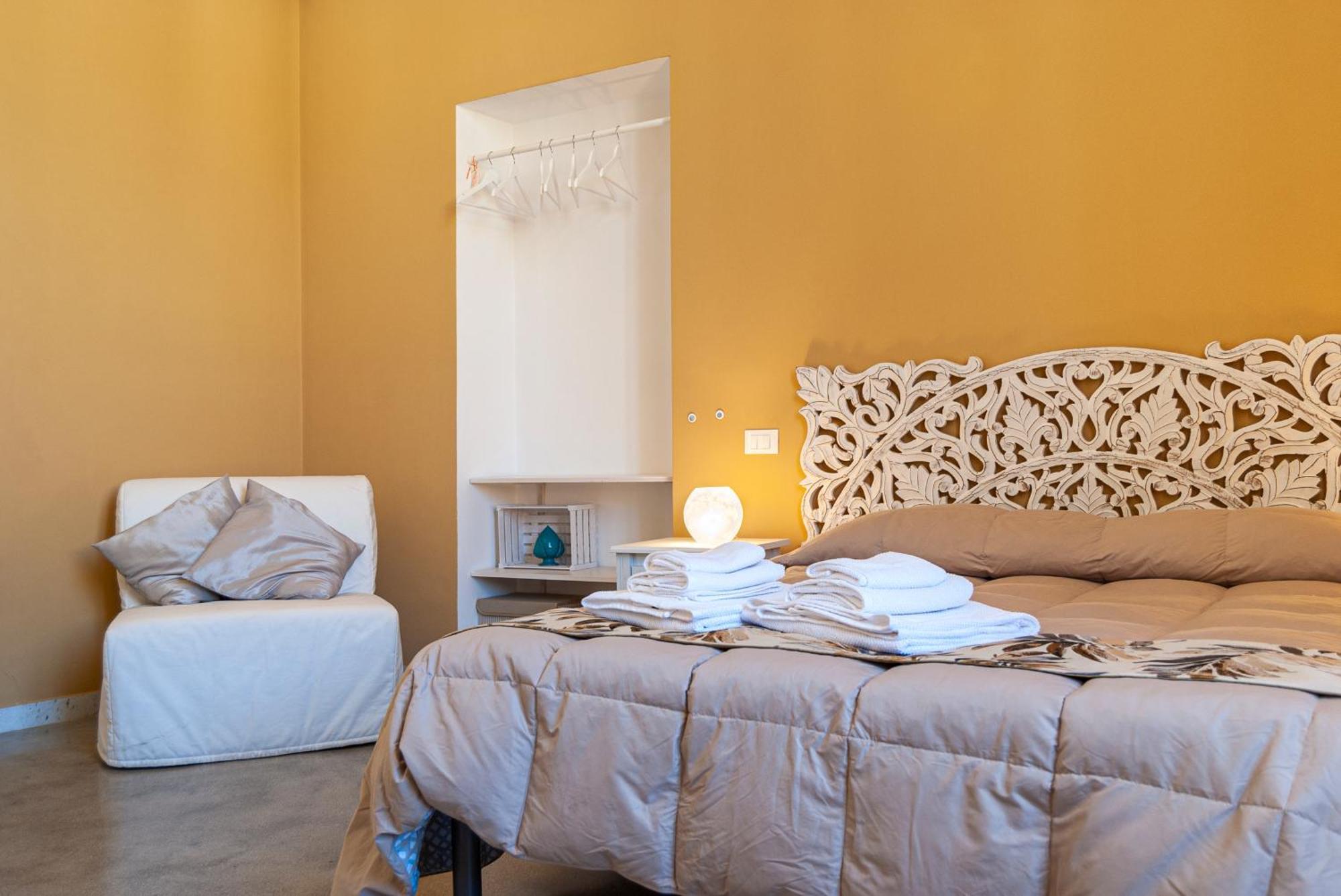 La Pigna Bianca Suites Lecce Bagian luar foto
