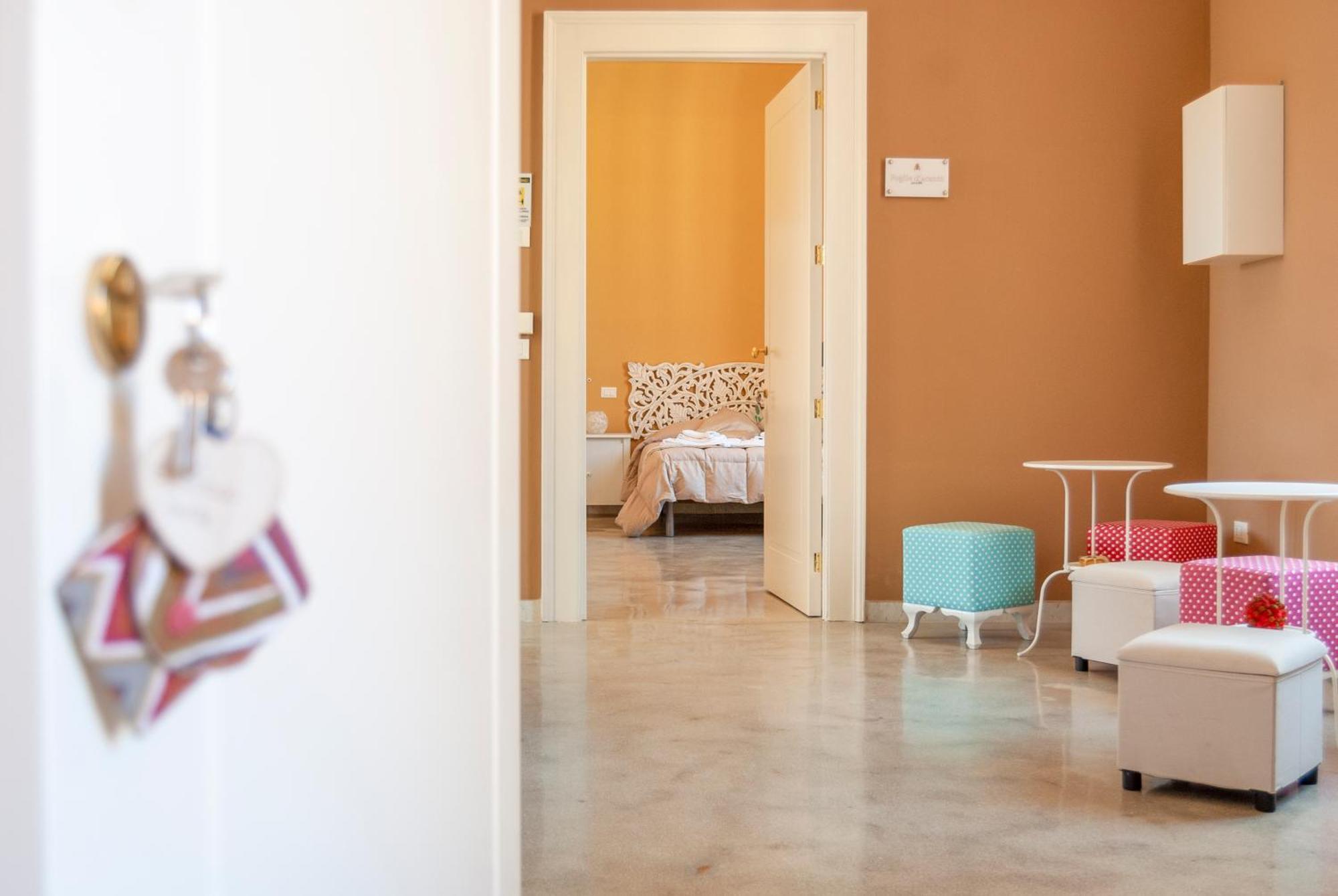 La Pigna Bianca Suites Lecce Bagian luar foto